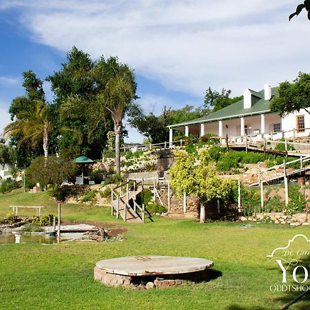 Bed and Breakfast De Oude Yotclub Oudtshoorn Esterno foto