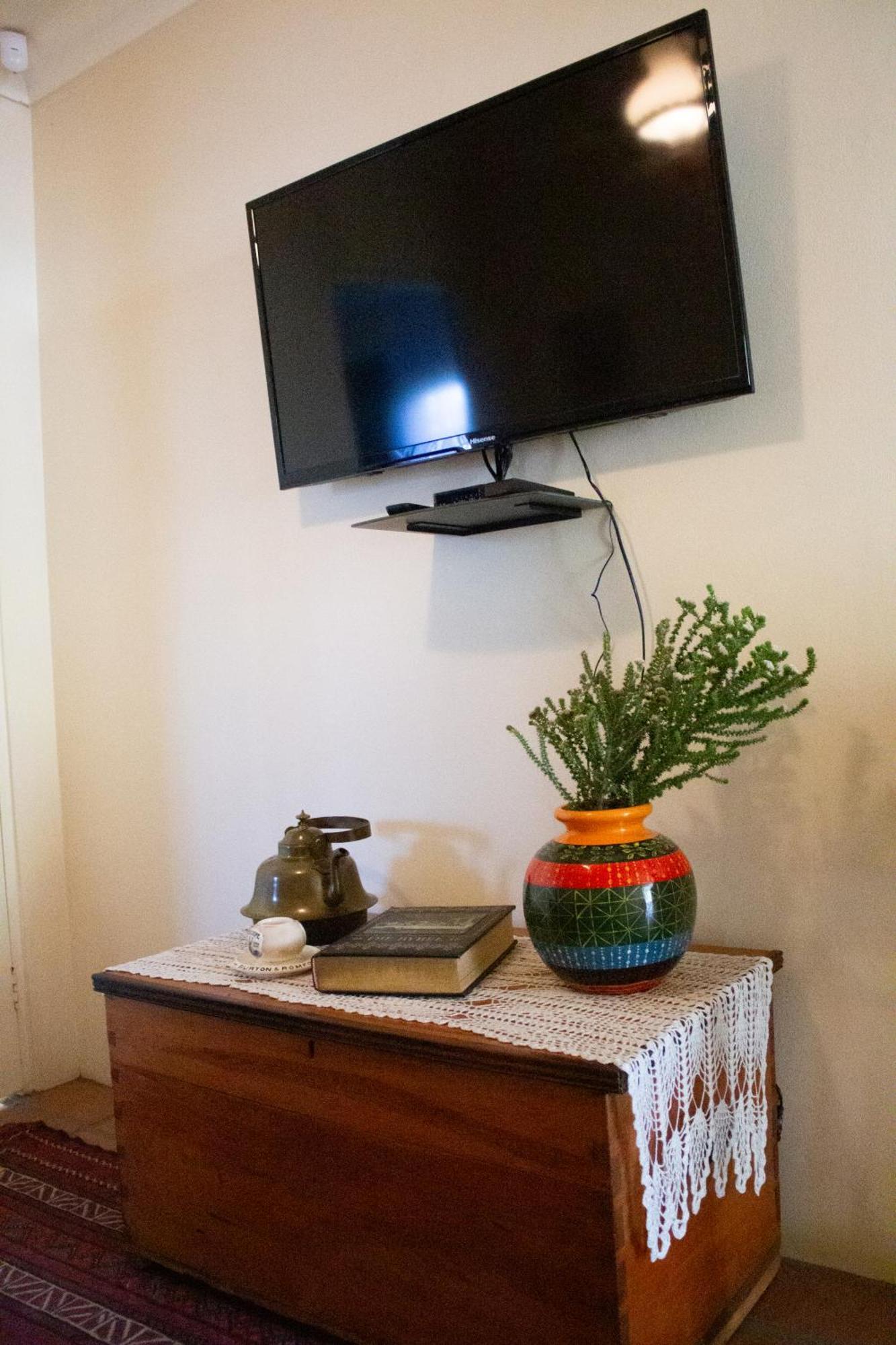 Bed and Breakfast De Oude Yotclub Oudtshoorn Esterno foto