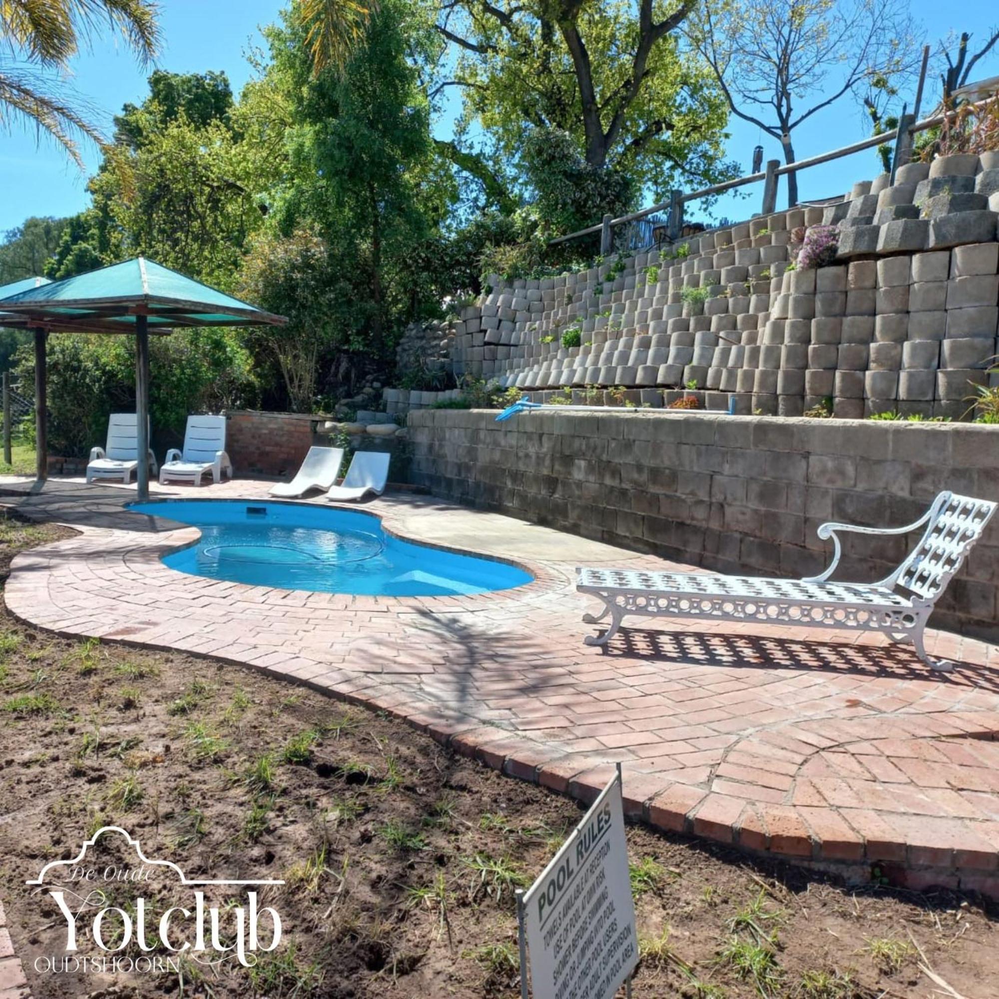 Bed and Breakfast De Oude Yotclub Oudtshoorn Esterno foto