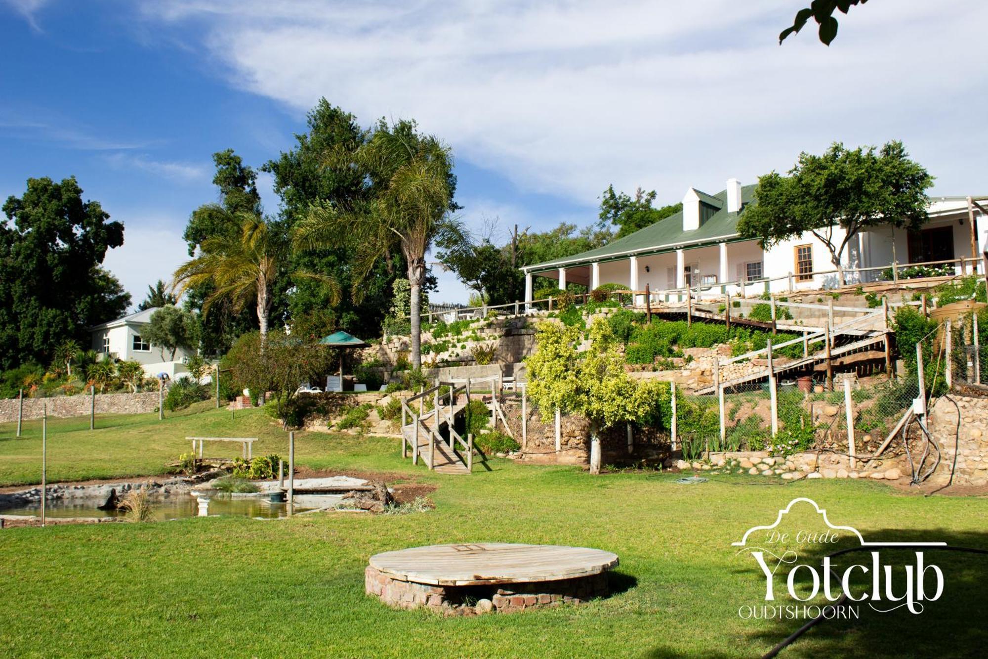 Bed and Breakfast De Oude Yotclub Oudtshoorn Esterno foto